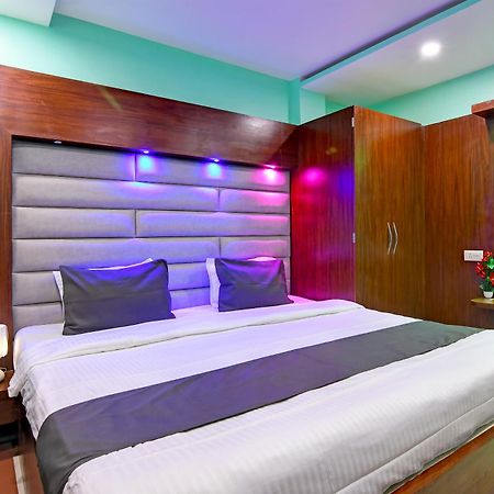 Hotel Ashray Puri Bagian luar foto