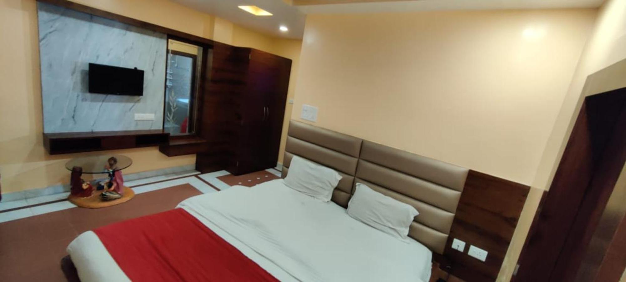 Hotel Ashray Puri Bagian luar foto