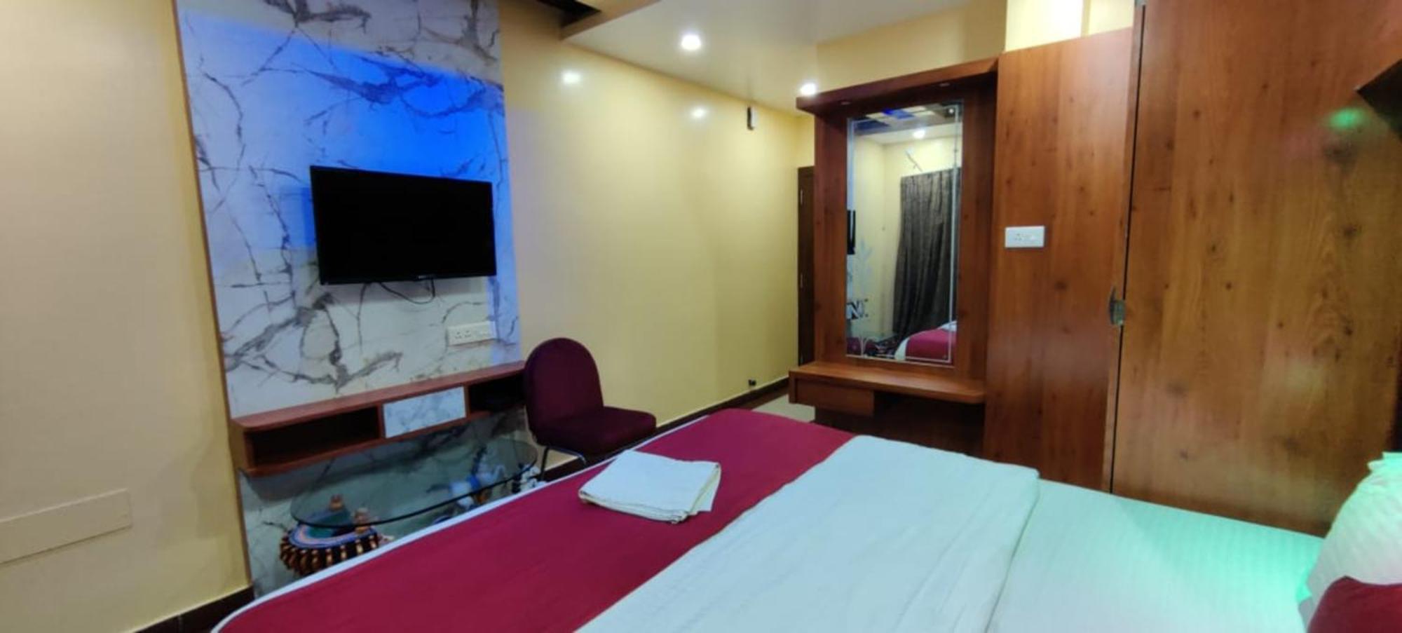 Hotel Ashray Puri Bagian luar foto