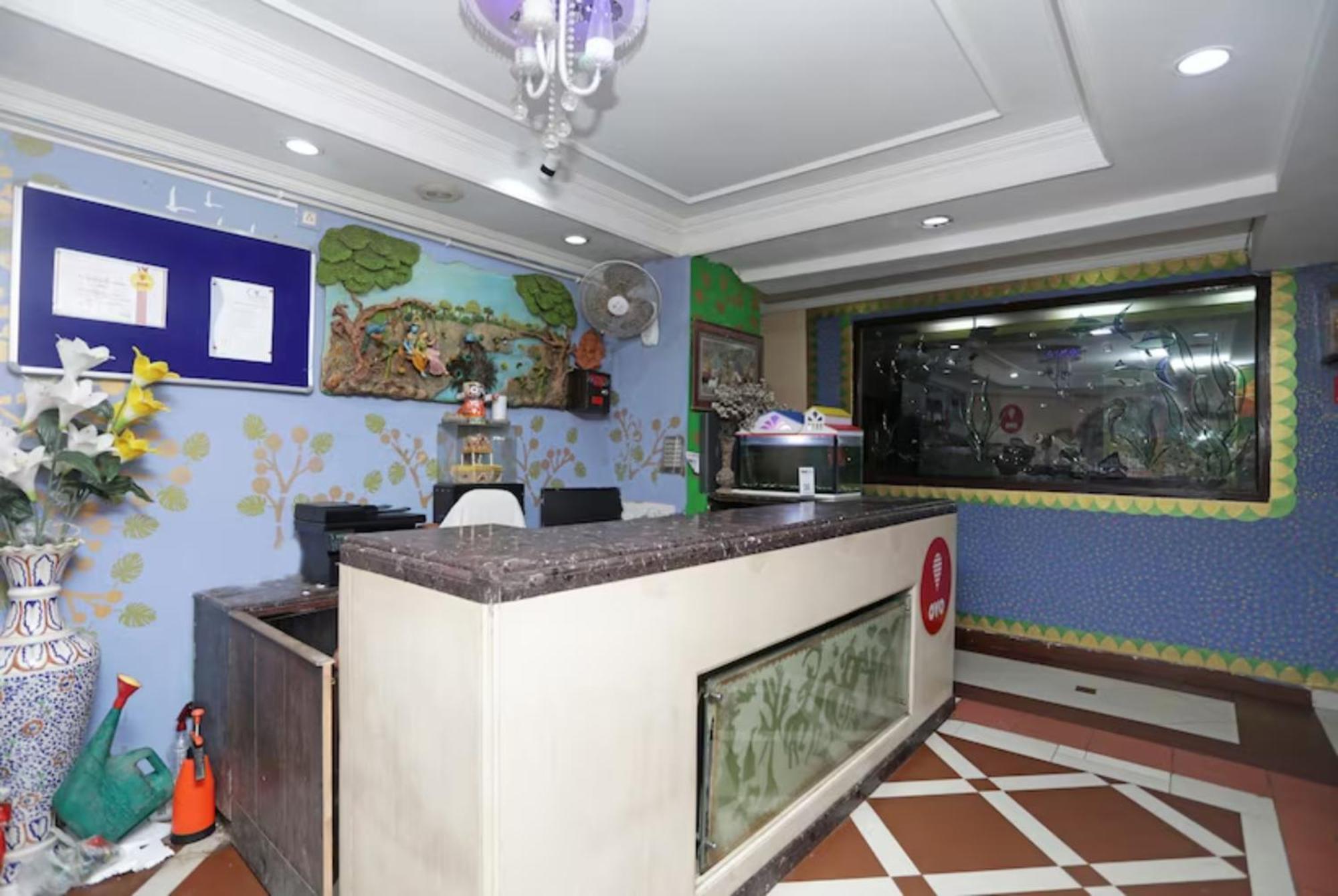 Hotel Ashray Puri Bagian luar foto