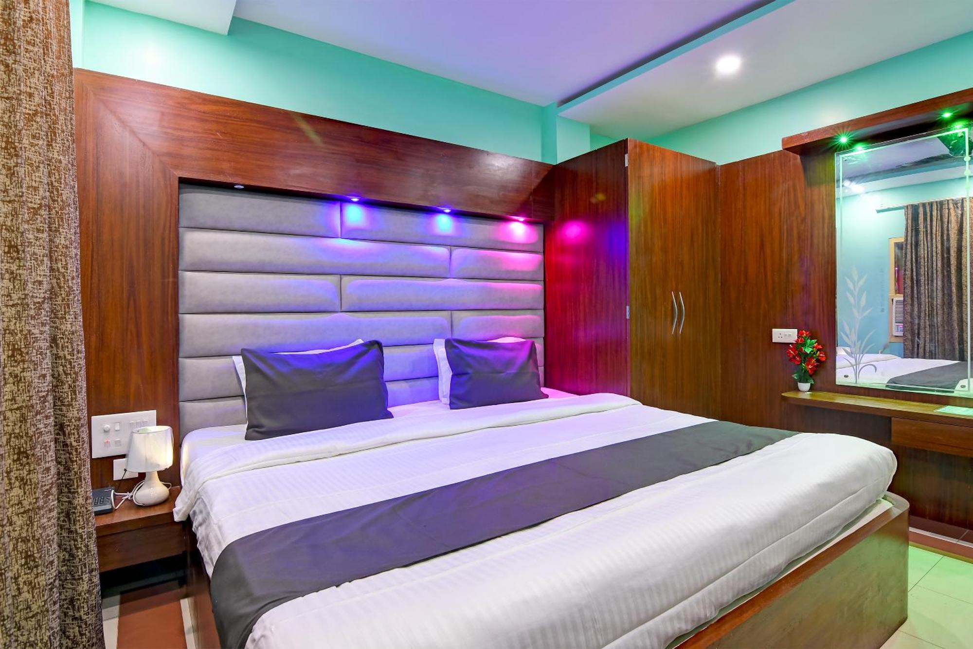 Hotel Ashray Puri Bagian luar foto